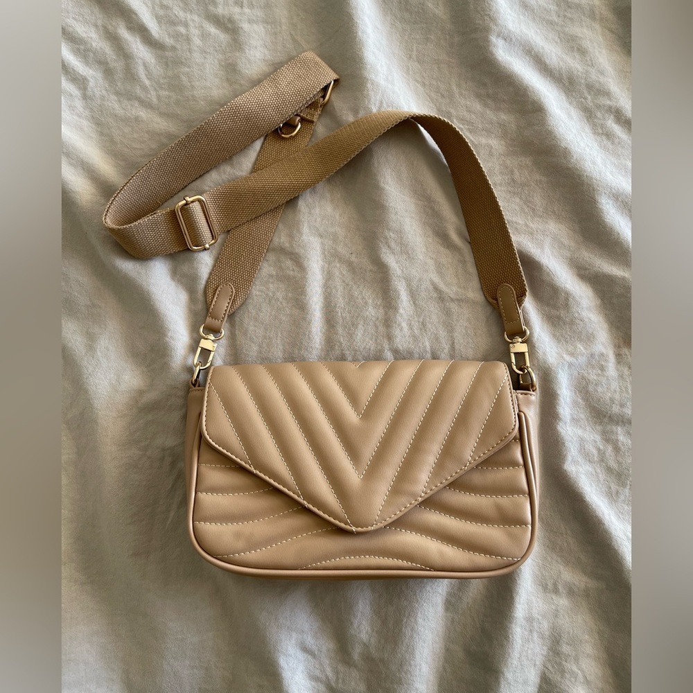 Hand bag